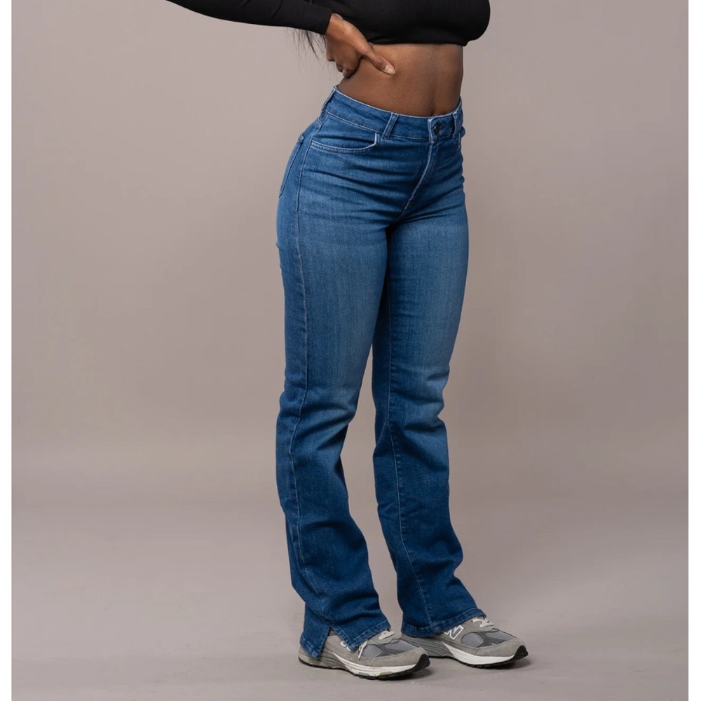 FITJEANS Women's Flare Jeans in Deep Blue XL